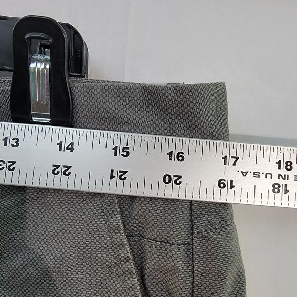 Bundle of x2 Springfield Cream & Gray 100% Cotton Shorts Men's Size 42 - Picture 9 of 9